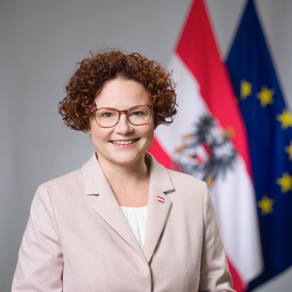 speaker-image